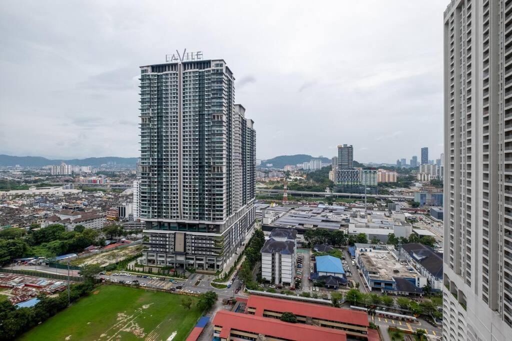 Wonderland 7pax Dreams House At Sunway Velocity 2 Kuala Lumpur