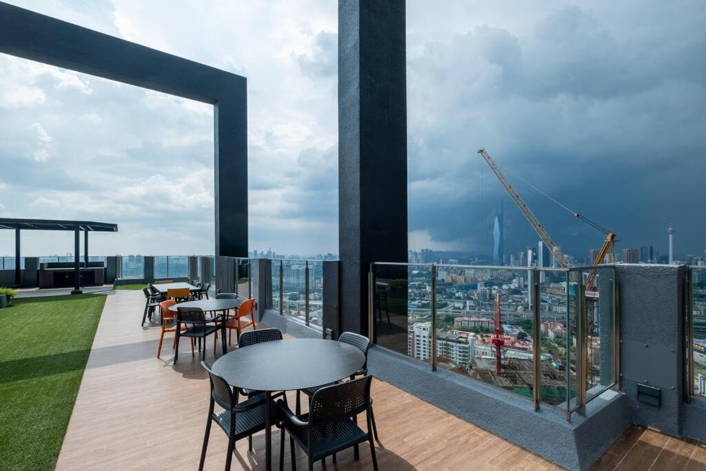 Wonderland 7pax Dreams House At Sunway Velocity 2 Apartment Kuala Lumpur