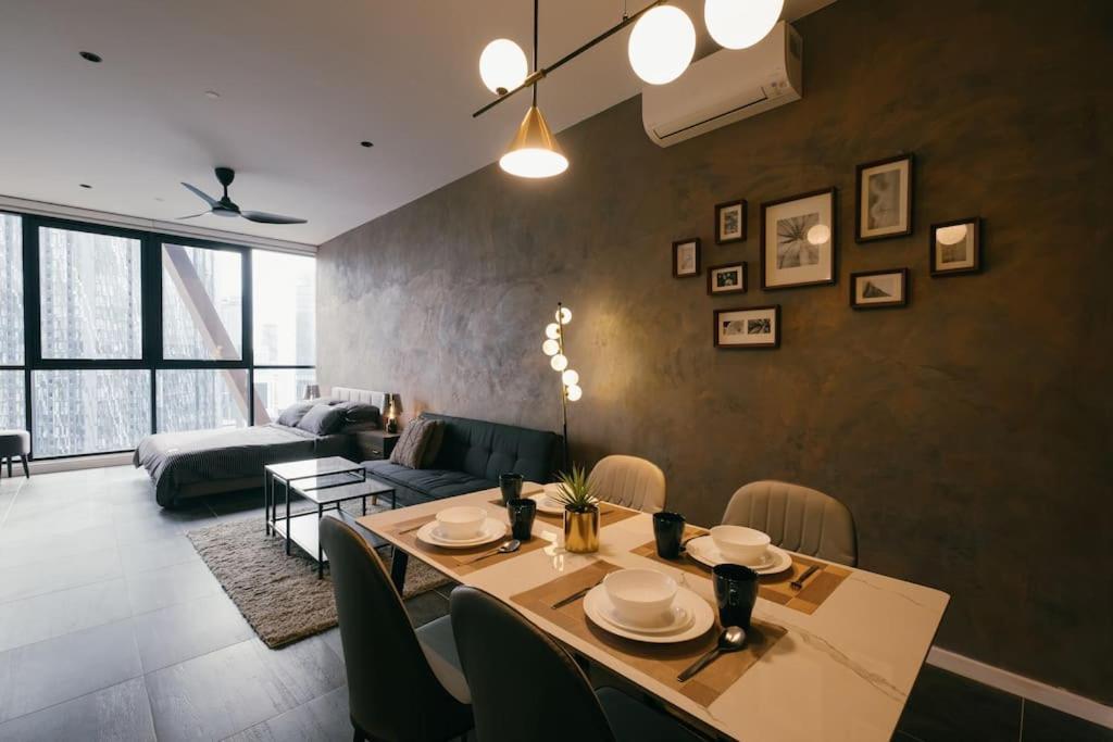 Modern Luxury Near Klcc With View * Kuala Lumpur
