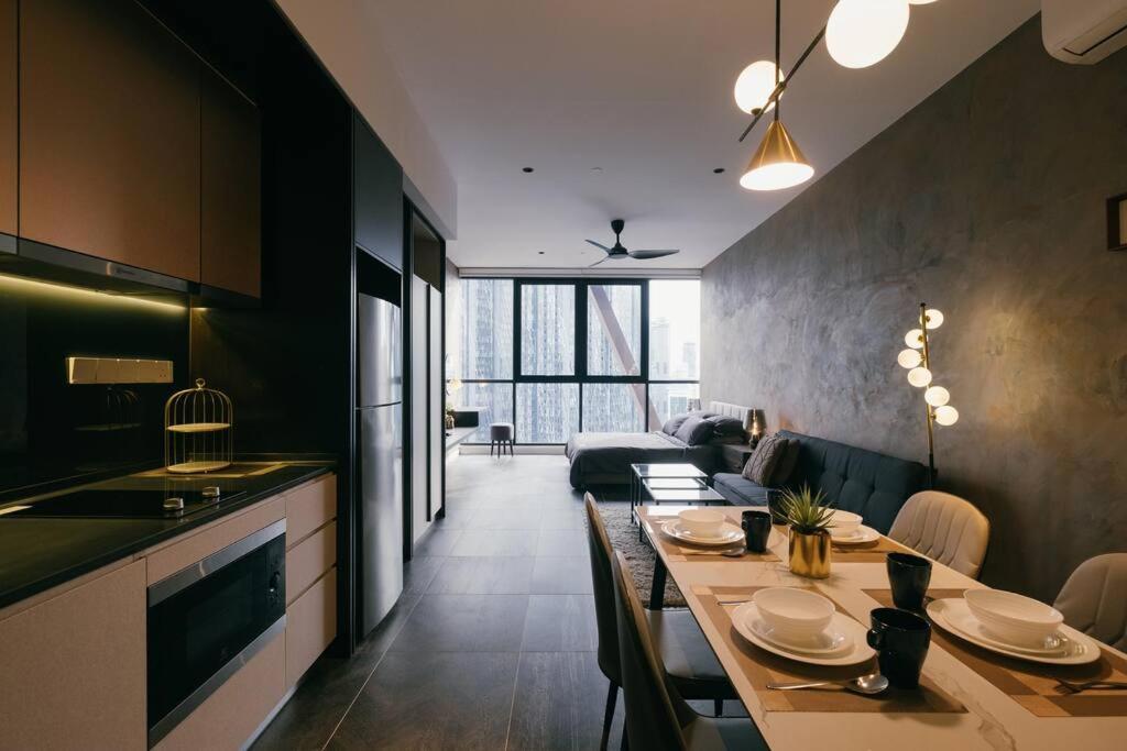 Apartment Modern Luxury Near Klcc With View