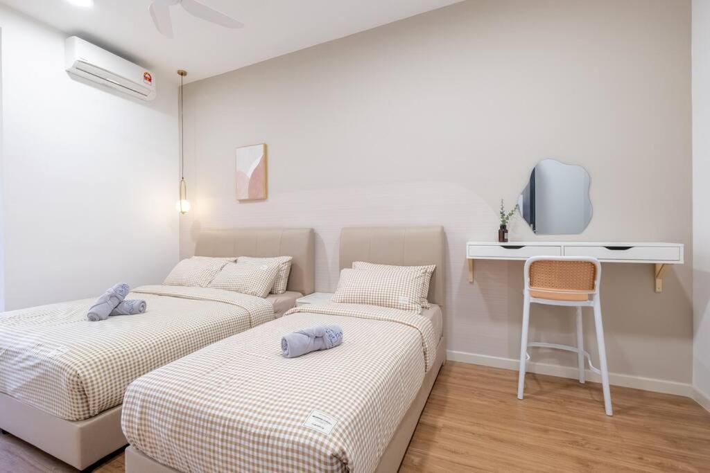 Apartment French Style Sv2 Linked Bridge Velocity Mall 中文房东
