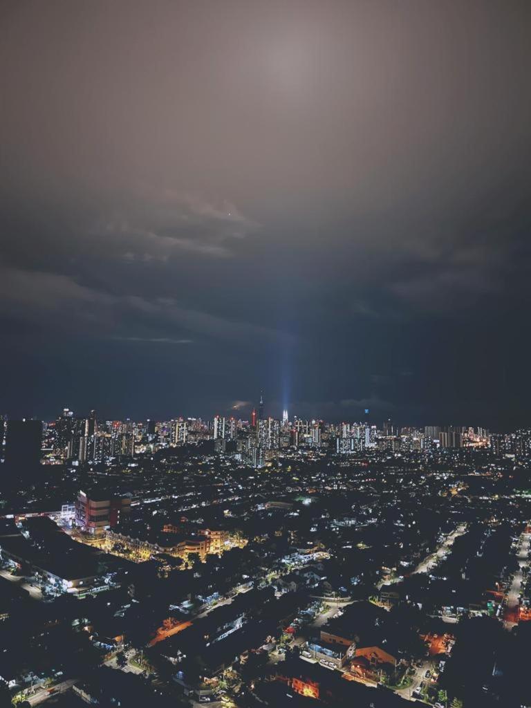 Waltz Residences