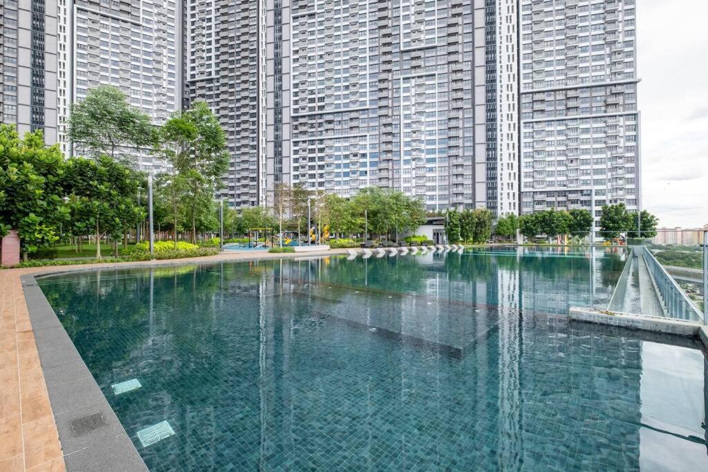 Fairy M Vertica 4bedroom 8pax Infinity Pool Gym *