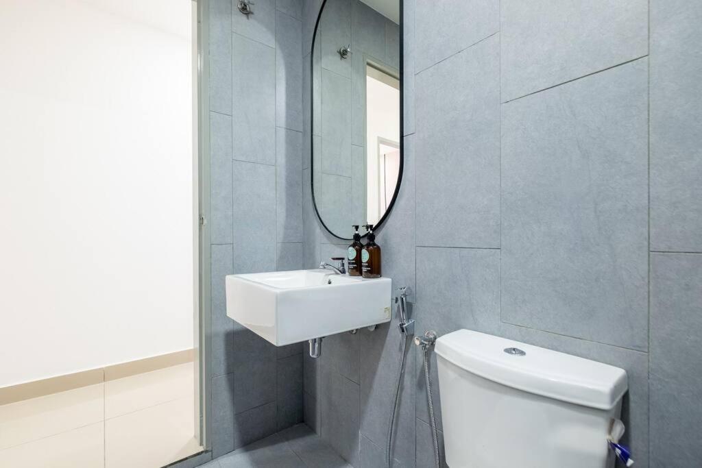 Apartment Fairy M Vertica 4bedroom 8pax Infinity Pool Gym