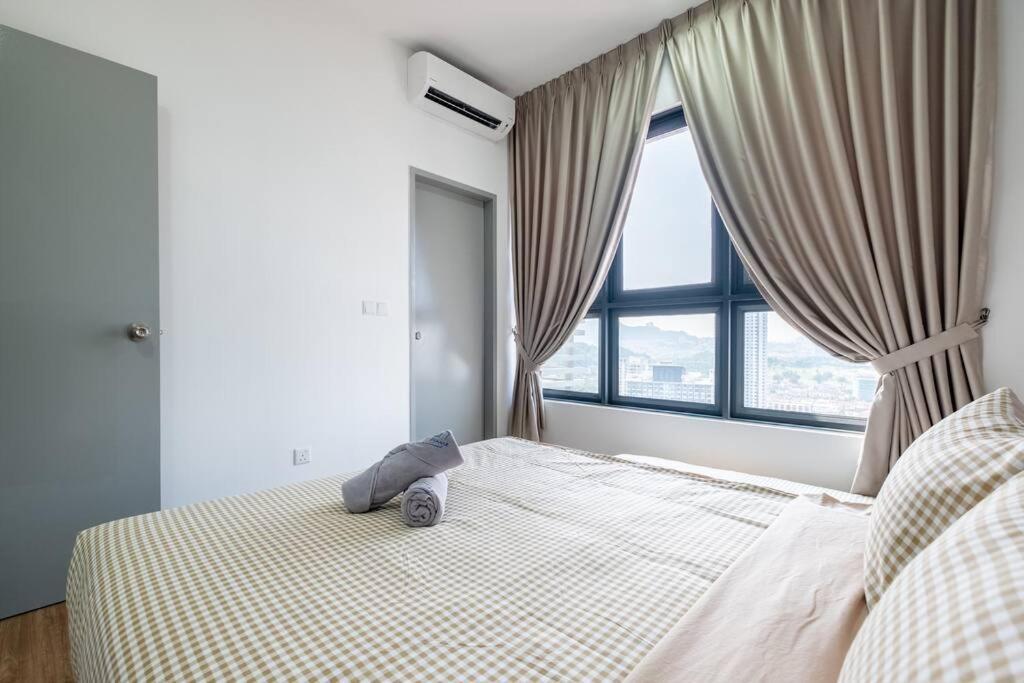 Apartment Fairy M Vertica 4bedroom 8pax Infinity Pool Gym Kuala Lumpur