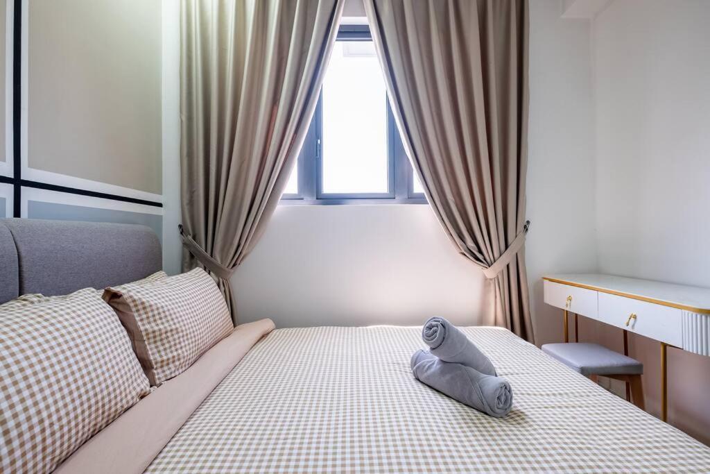 Fairy M Vertica 4bedroom 8pax Infinity Pool Gym Apartment