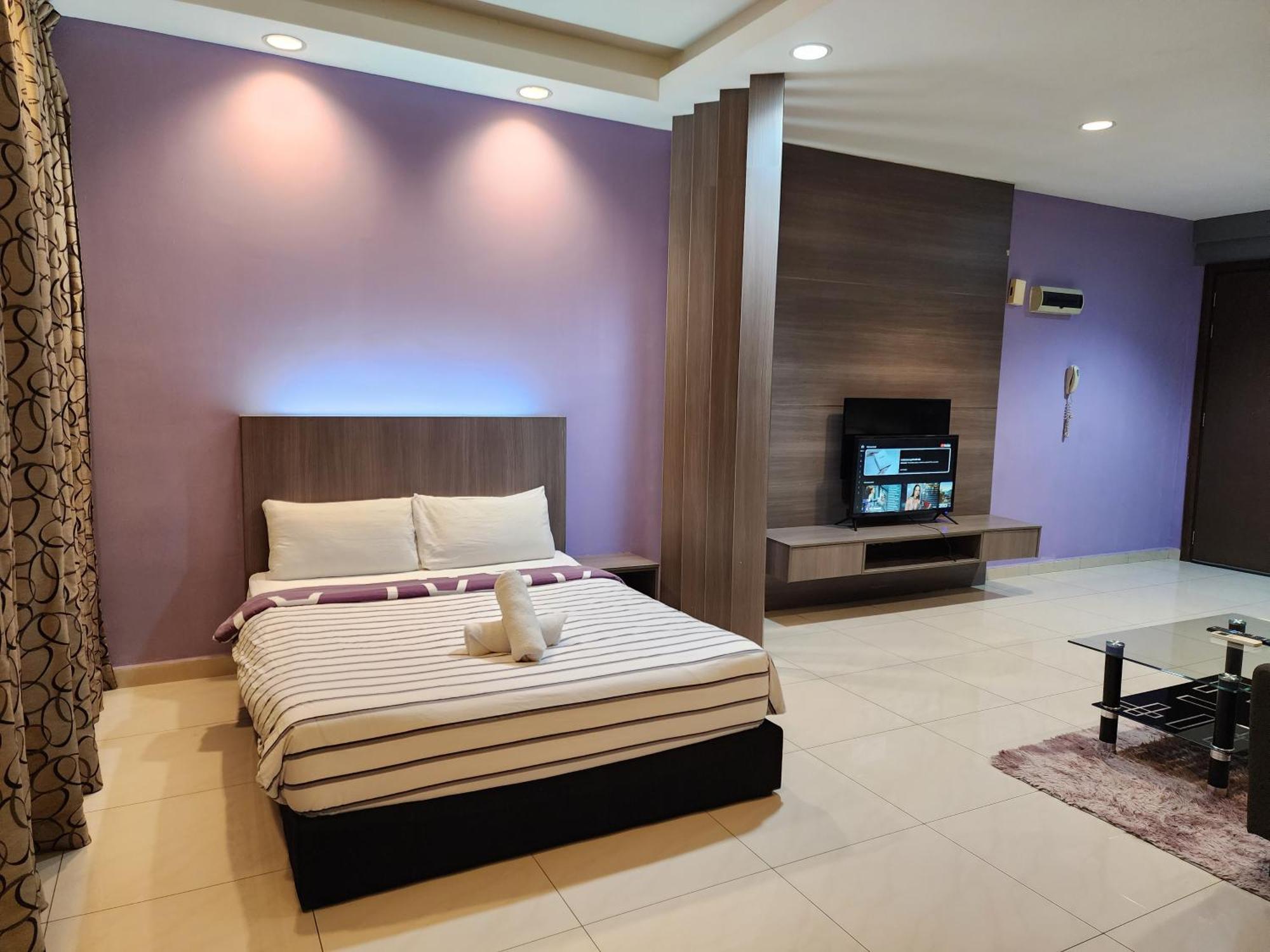 Regalia Prime Service Infinitypool Apartment *