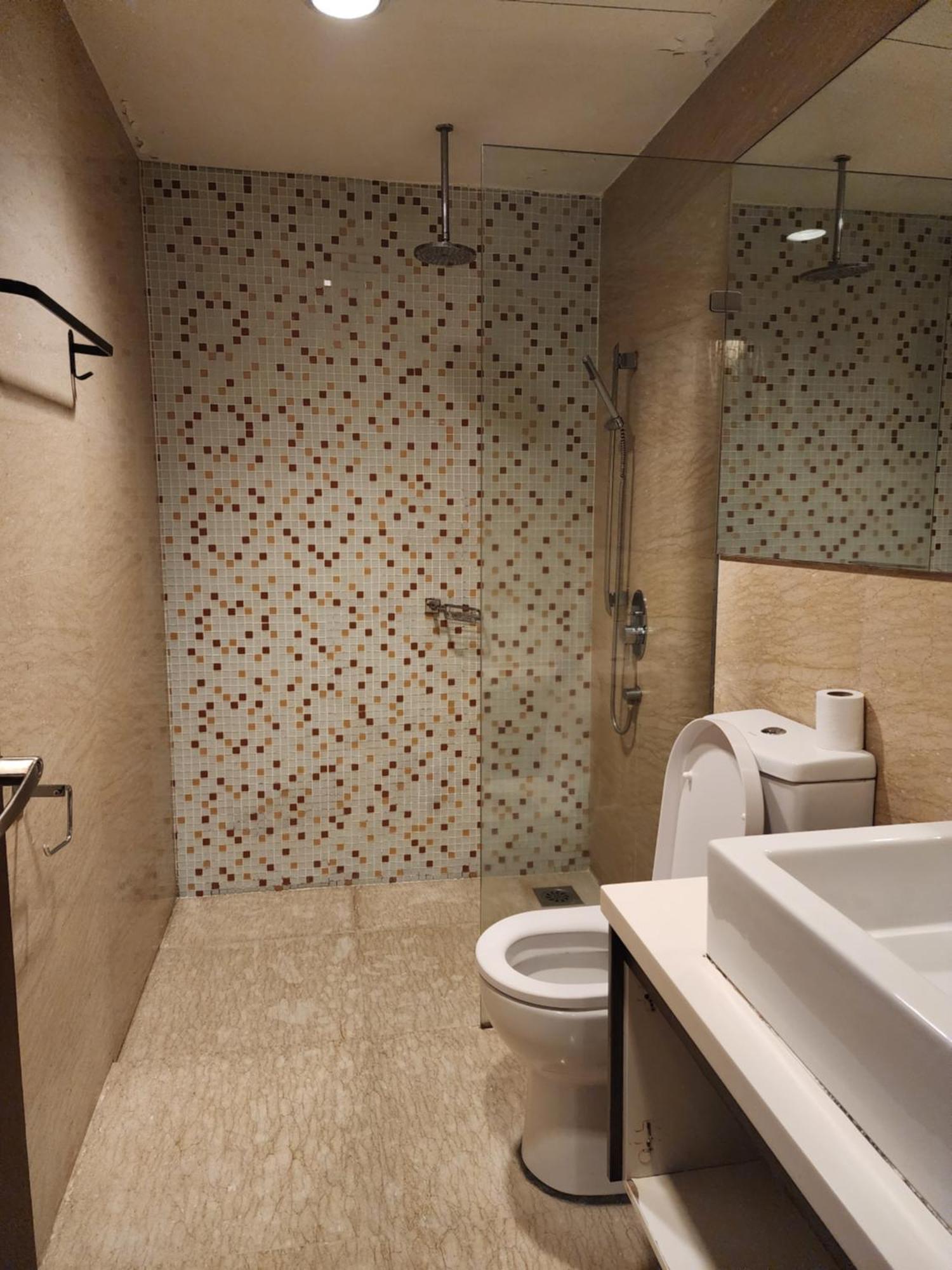 Regalia Prime Service Infinitypool Apartment *