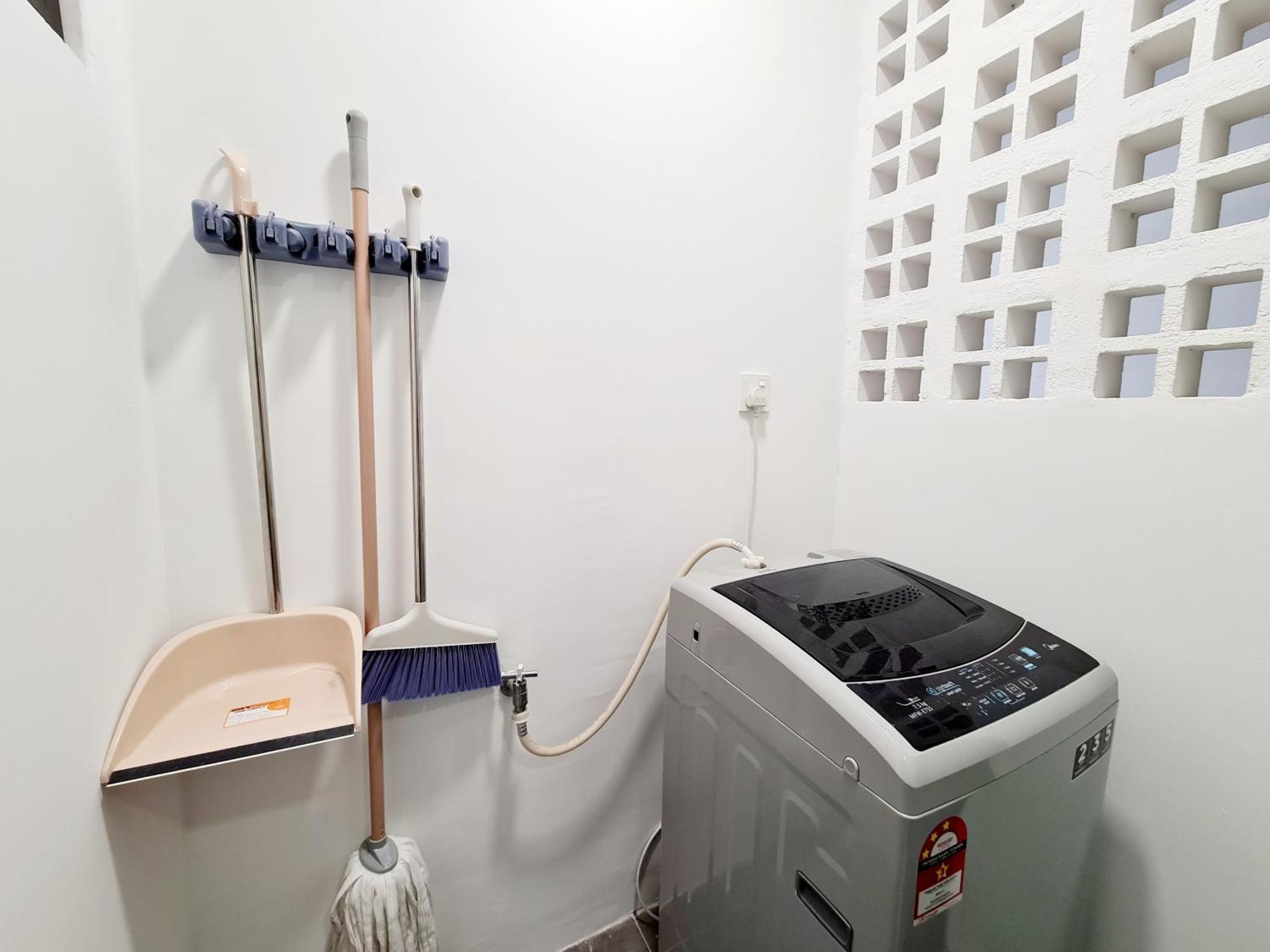 Apartment 5 Guest Vim3, Isp School, Desa Parkcity, One Utama, Bandar Menjalara, Kepong, Sri Damansara, Mutiara Damansara, Damansara Perdana, Kota Damansara,