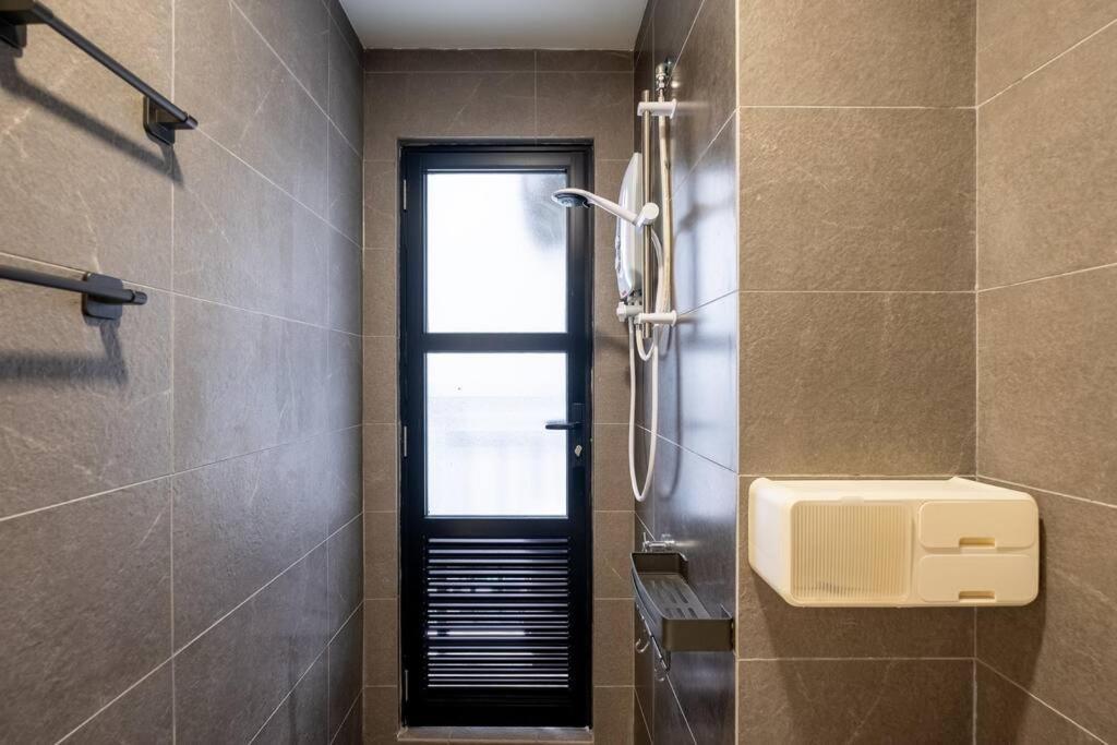 Little Smiley Flower Majestic Maxim 2br 夜市中文房东mrt Apartment Kuala Lumpur