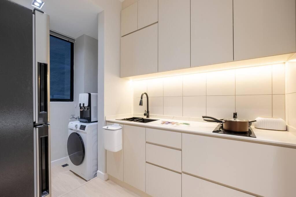 Little Smiley Flower Majestic Maxim 2br 夜市中文房东mrt Kuala Lumpur