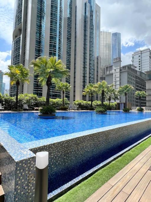 Apartment 5-8mins To Aquaria Klcc/kl Convention Ctre, 2 Beds