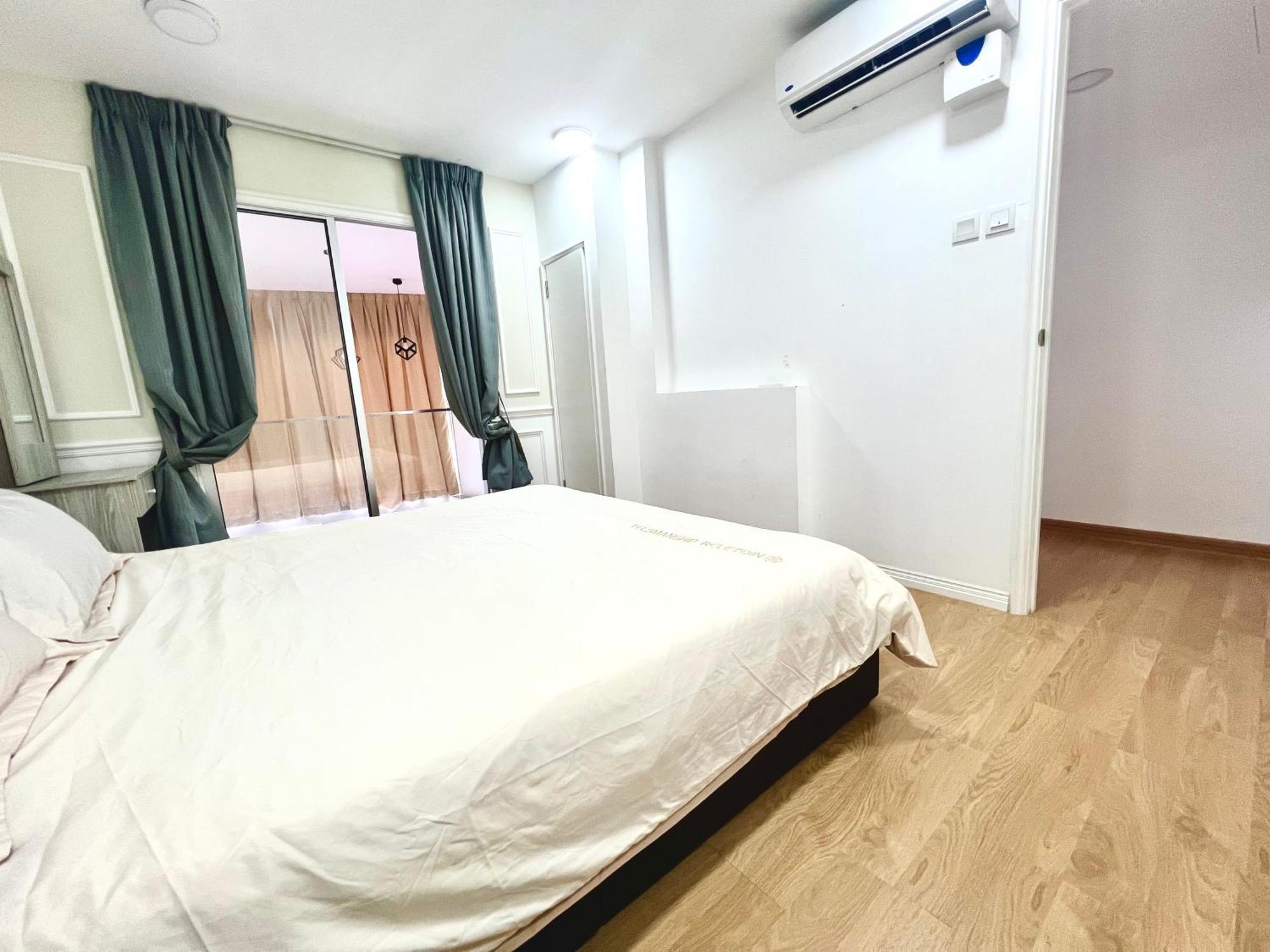Apartment 时尚复式两房公寓eko Cheras Link Mrt Kuala Lumpur