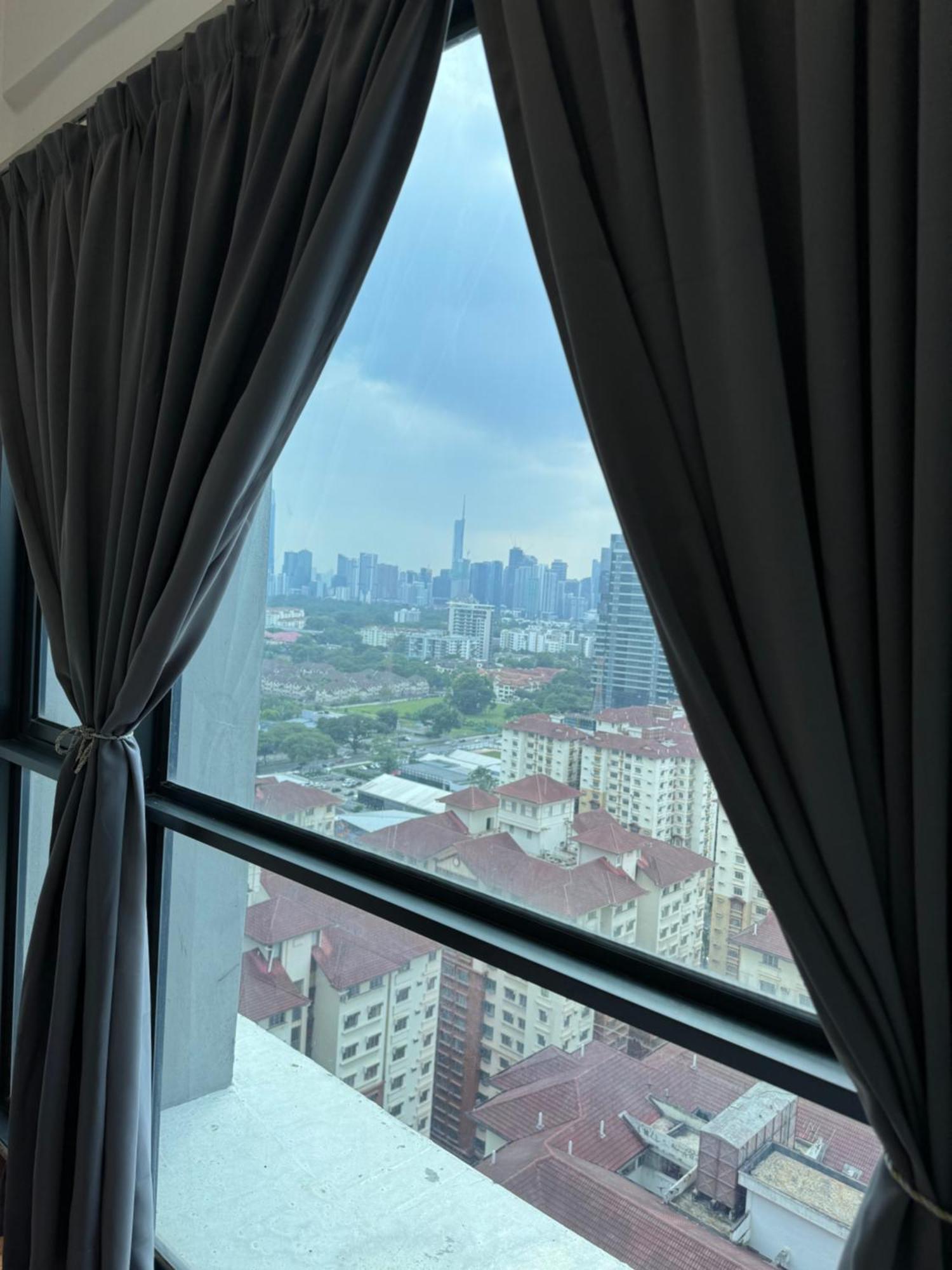 Apartment Reizz By Berjaya Kuala Lumpur