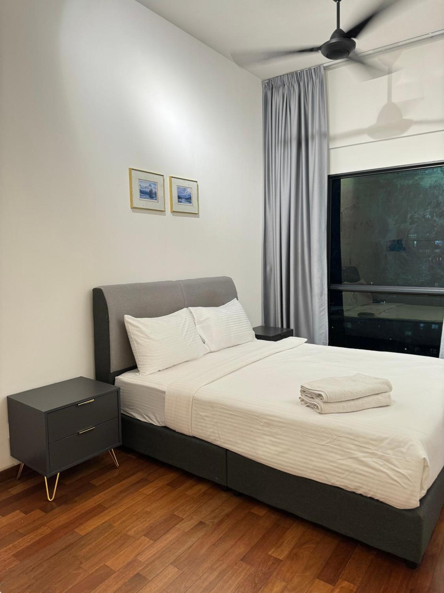 Reizz By Berjaya Apartment