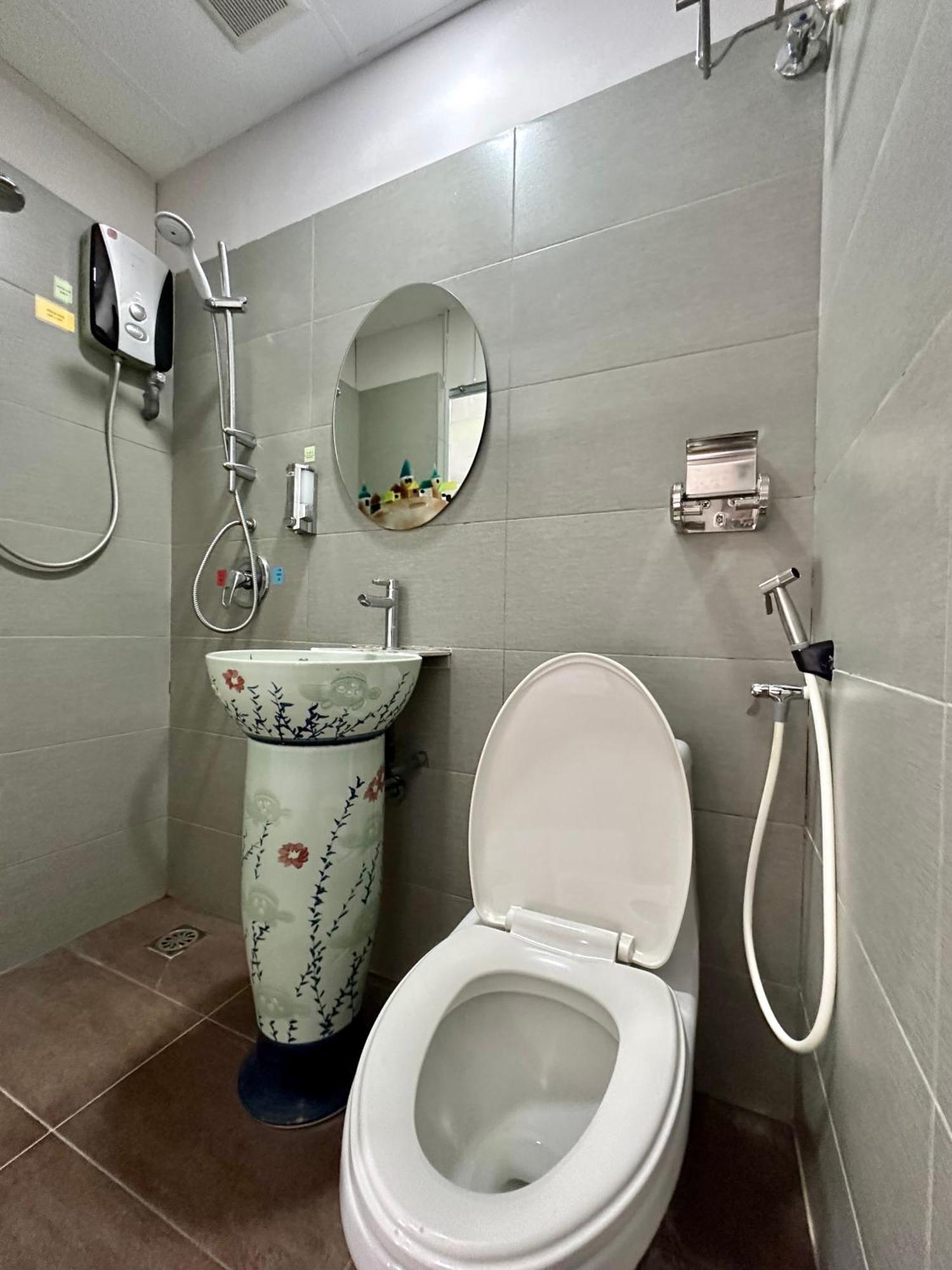 Dingdong Homes Hotel 2*