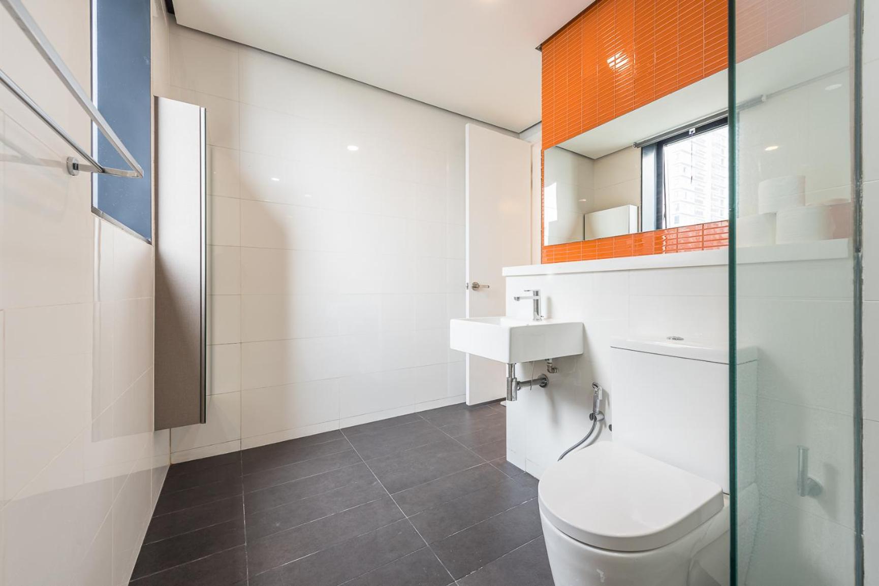 Mont Kiara Main Street Walking Distance Suwnay 163 2 Bedroom Balcony 2-4Pax Kuala Lumpur