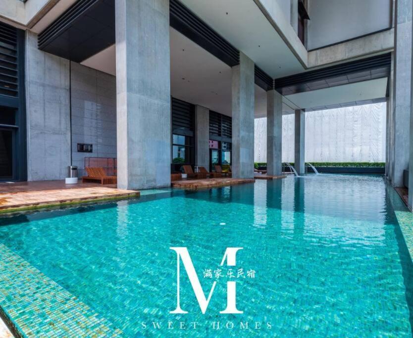 Mont Kiara Main Street Walking Distance Suwnay 163 2 Bedroom Balcony 2-4Pax