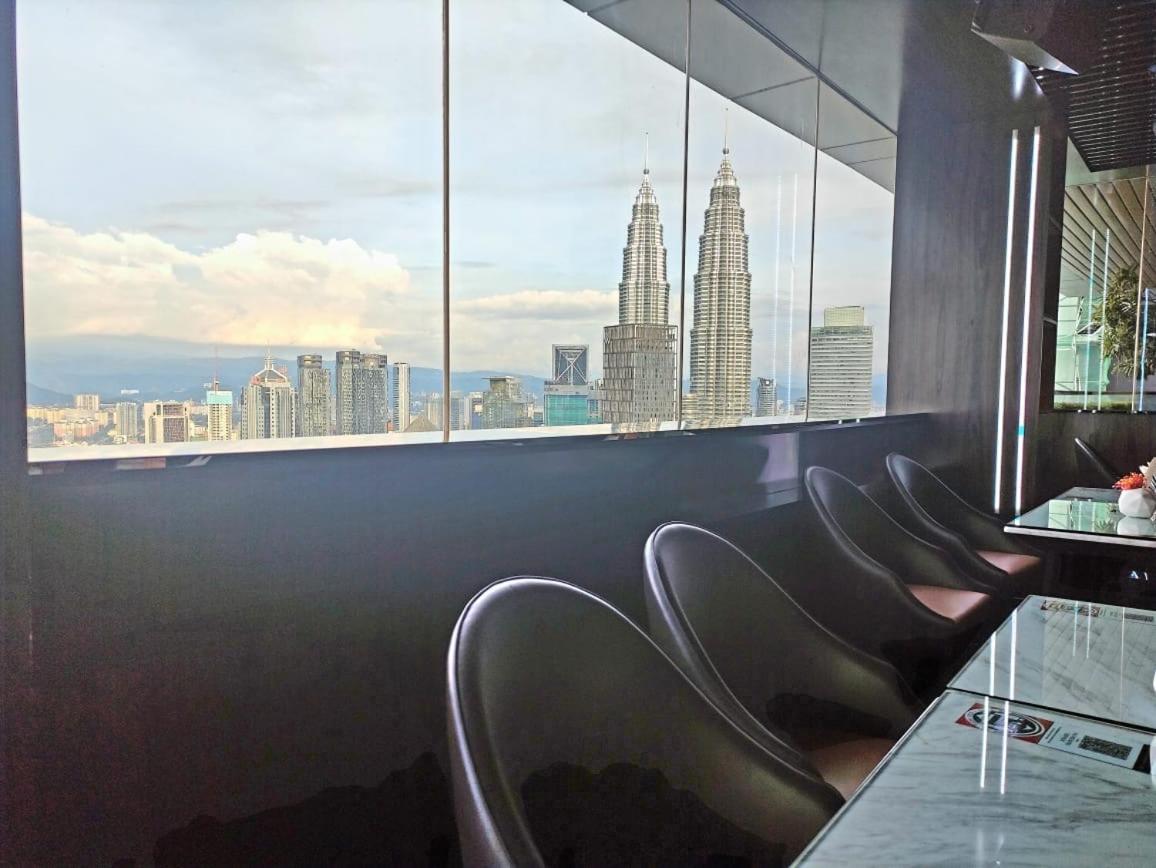 Platinum Klcc By Dxe
