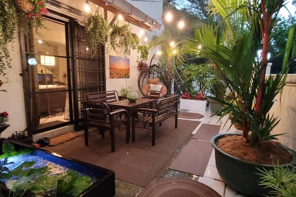 Apartment The Fun House- 3 Bedrooms, Pool Table & Lots More Kuala Lumpur