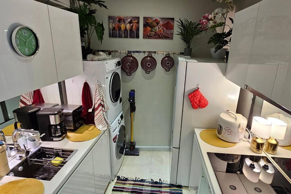 Stylish Vortex 3 Bedroom In Klcc With Carpark