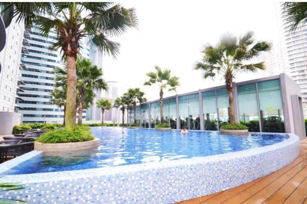 Stylish Vortex 3 Bedroom In Klcc With Carpark Apartment *