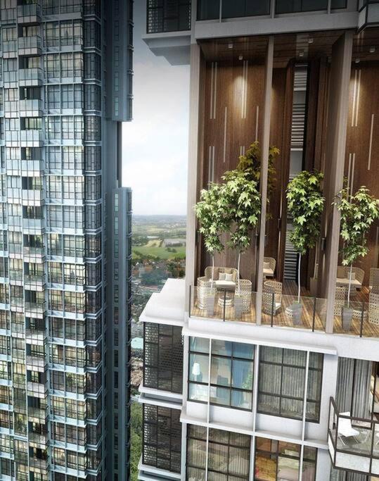 Ultra Luxury In Center Astoria Apartment *