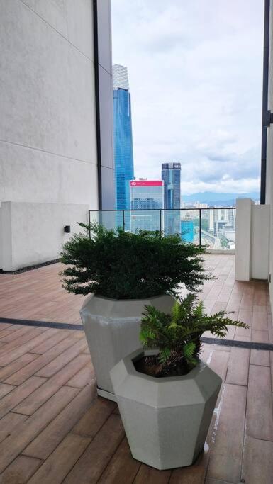 Apartment Modern Haven Premium Amenities 2 3 Beds Kuala Lumpur