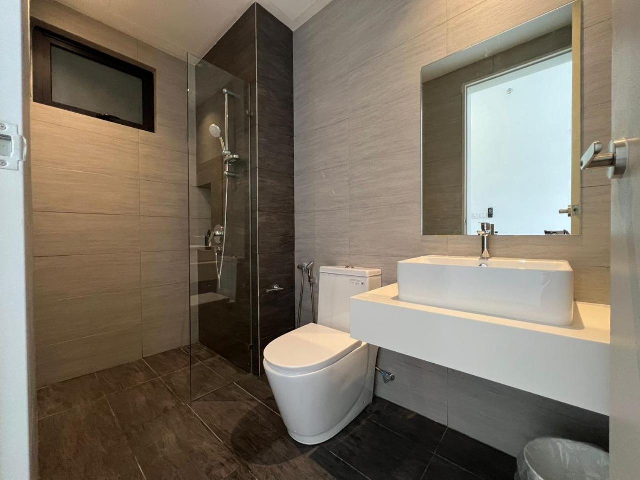 3r2b Chan Sow Lin Trion 2 - 8 Pax Apartment Kuala Lumpur