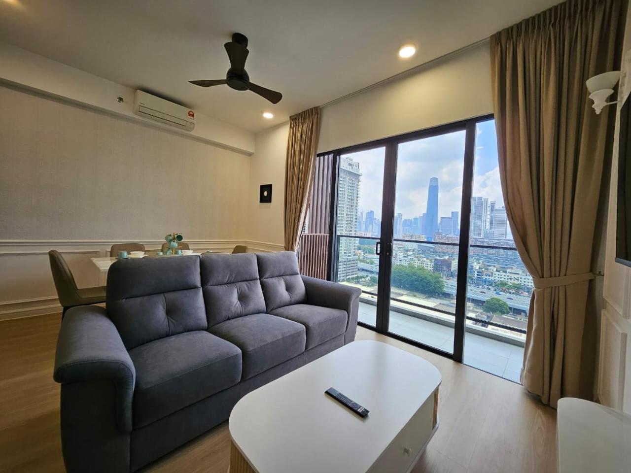 Apartment 3r2b Chan Sow Lin Trion 2 - 8 Pax *