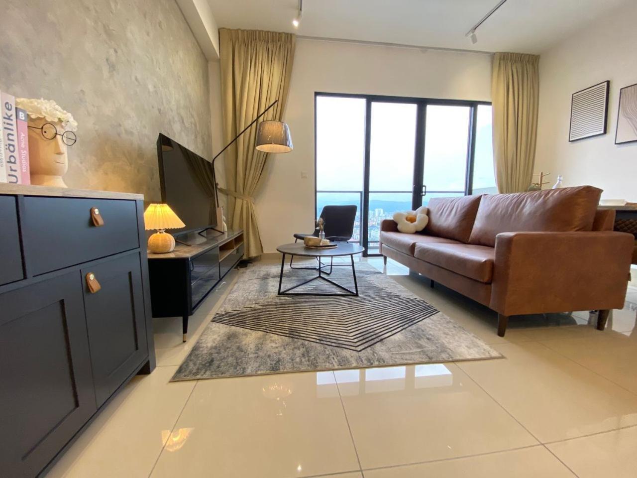 Apartment 3r2b Chan Sow Lin Trion 2 - 8 Pax *