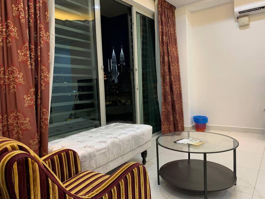 Klcc View Luxury & Klcc View Sky Pool At Regalia Appartement