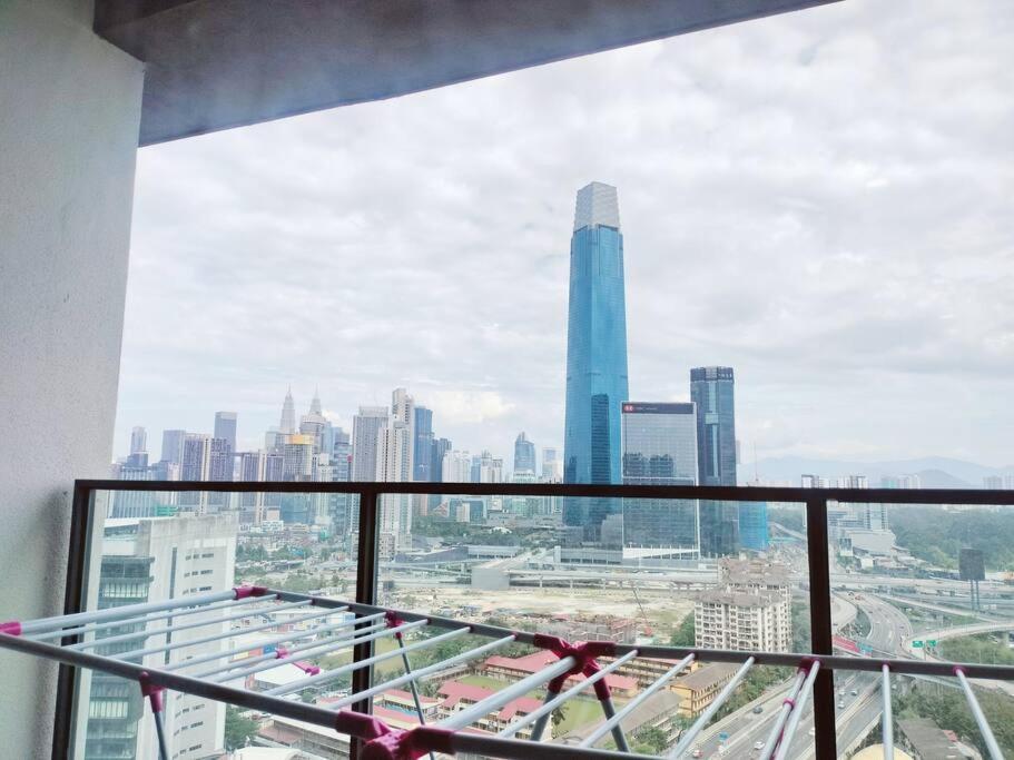 Charming Haven In 100mb Trx Mall Apartment *