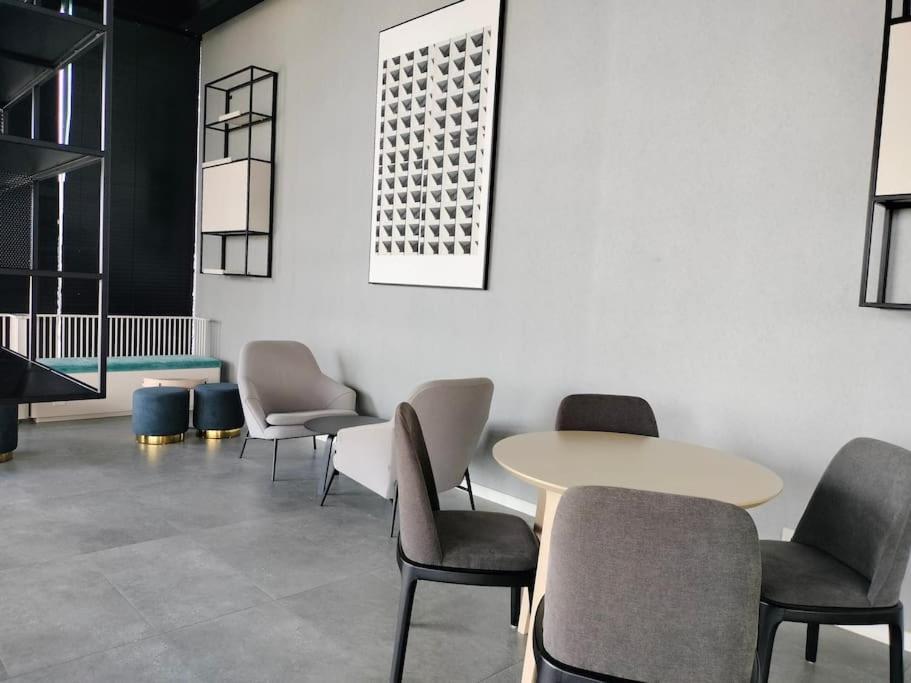 Apartment Charming Haven In 100mb Trx Mall *