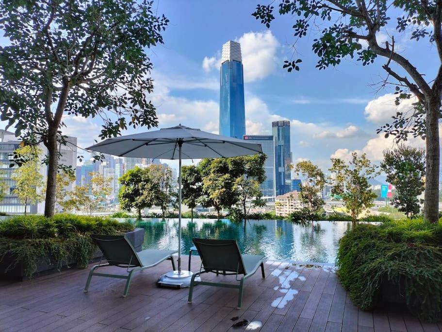 Charming Haven In 100mb Trx Mall Apartment *