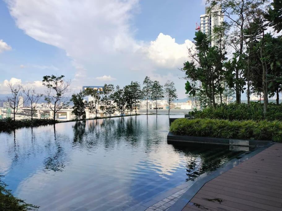 Charming Haven In 100mb Trx Mall