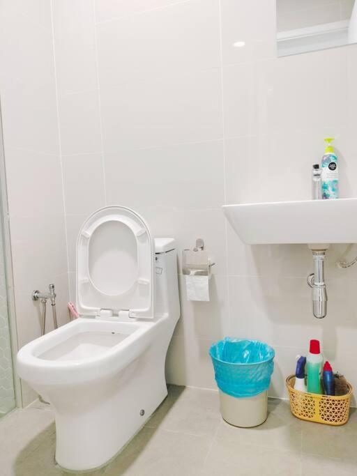 Charming Haven In 100mb Trx Mall Apartment