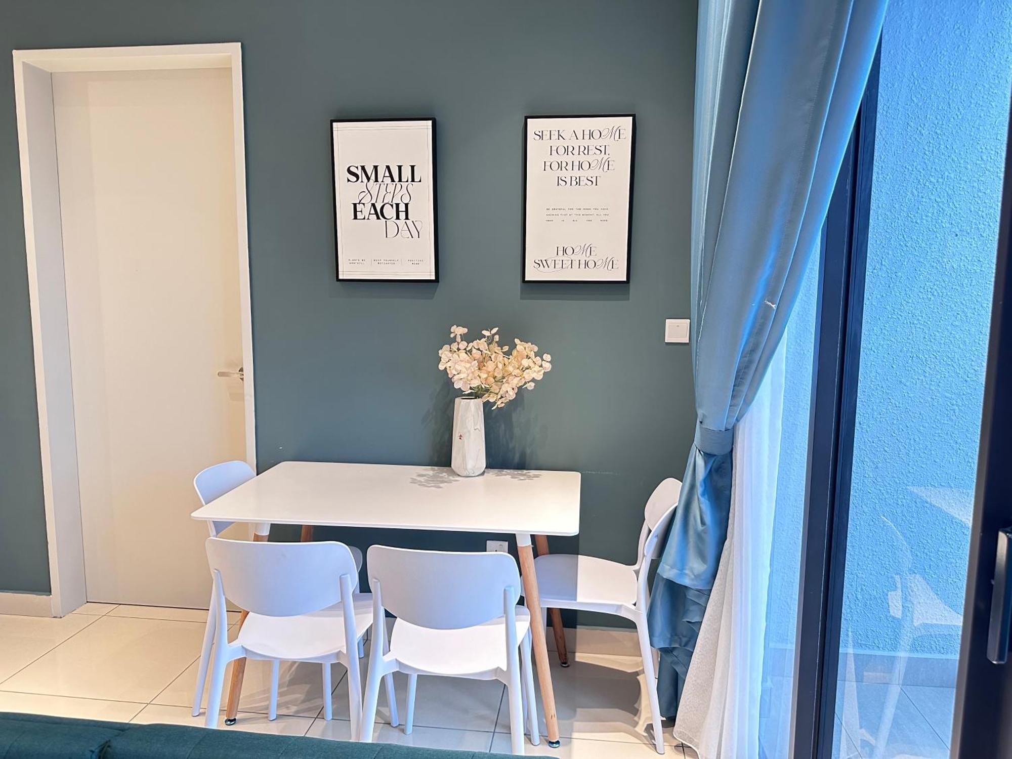 Luxury 1br Service With Balcony Trion Kl Apartment