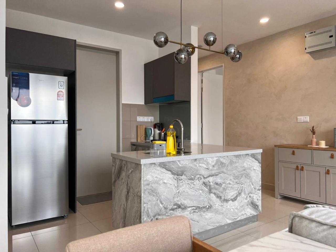 3r2b Chan Sow Lin Trion 2 - 8 Pax Apartment Kuala Lumpur
