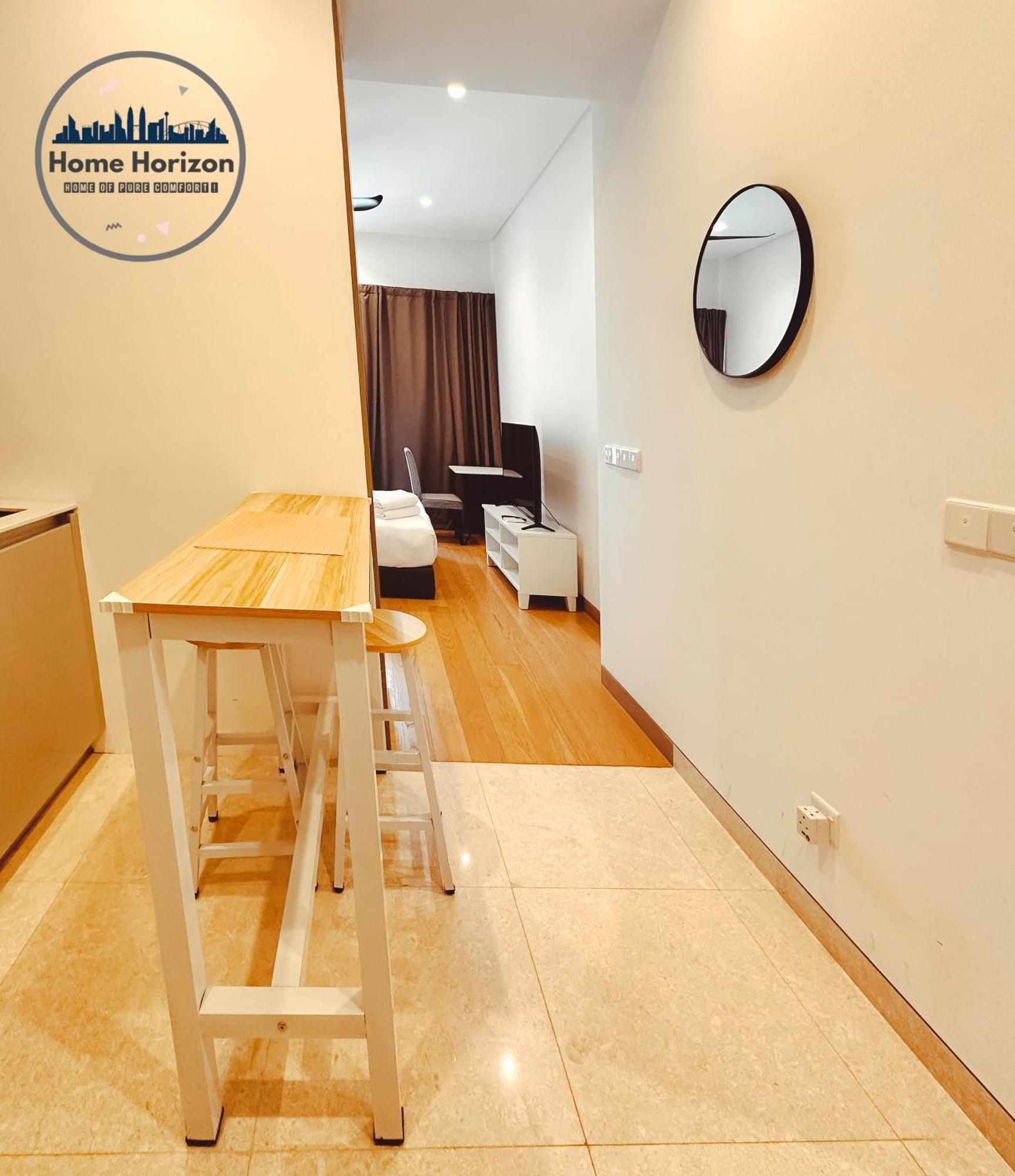 Lucentia By Horizon Apartment