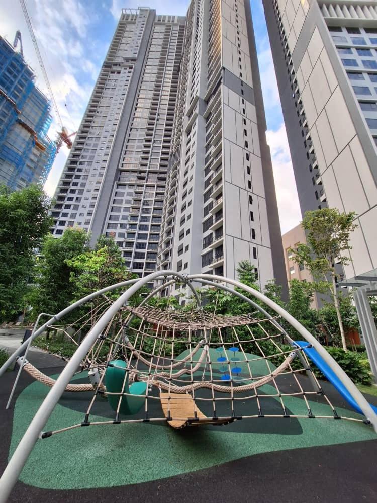 Agile Service Bukit Bintang Trx Kl * Kuala Lumpur