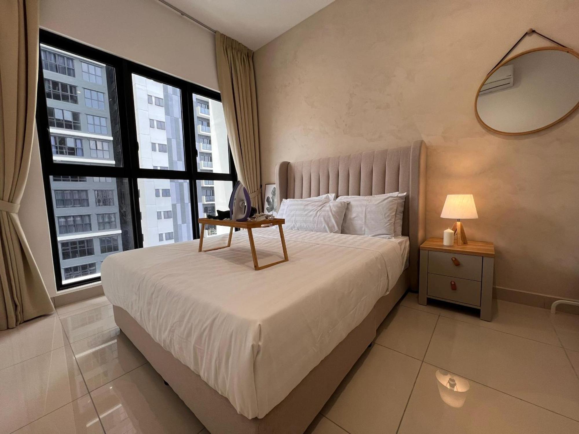 2r2b Chan Sow Lin Trion 2 - 6 Pax * Kuala Lumpur