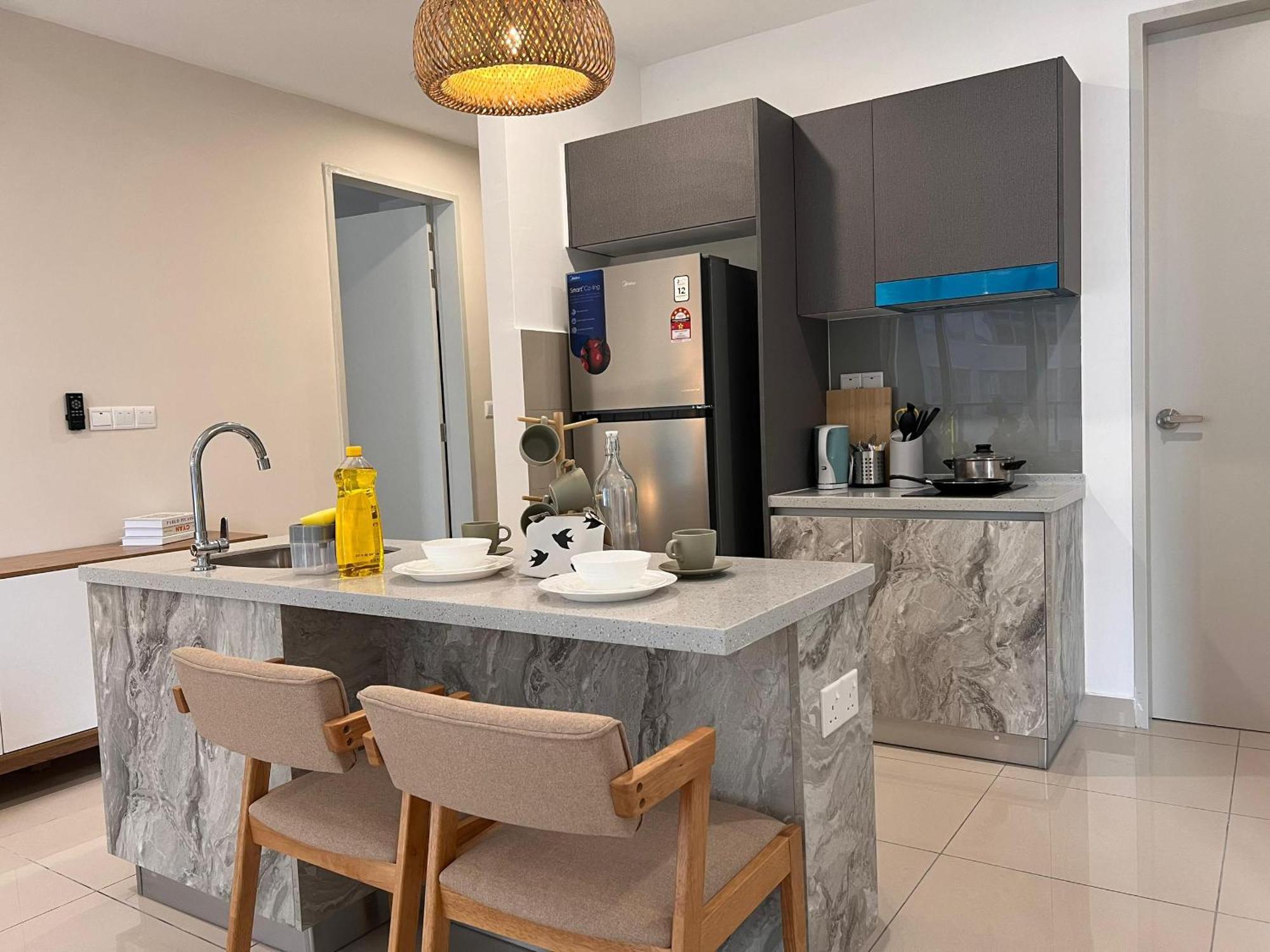 Apartment 2r2b Chan Sow Lin Trion 2 - 6 Pax *