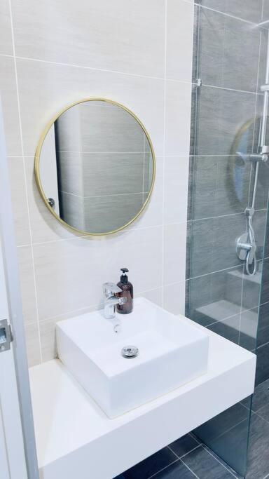 Apartment Luxury 2br 2br Klcc View Service Trion Kl