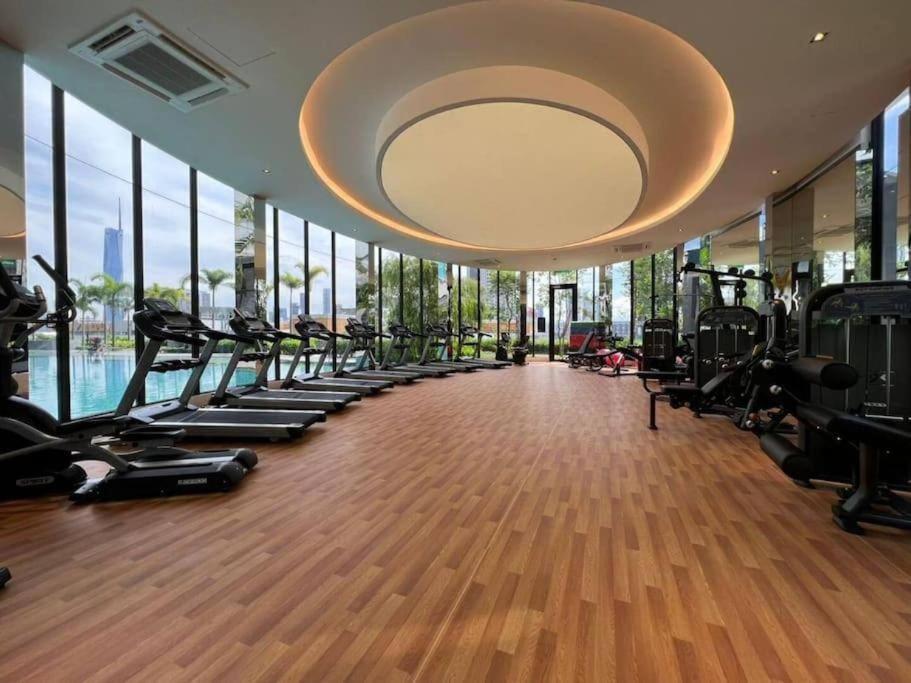 Luxury 2br 2br Klcc View Service Trion Kl Apartment Kuala Lumpur