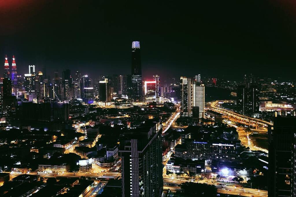 Luxury 2br 2br Klcc View Service Trion Kl Apartment