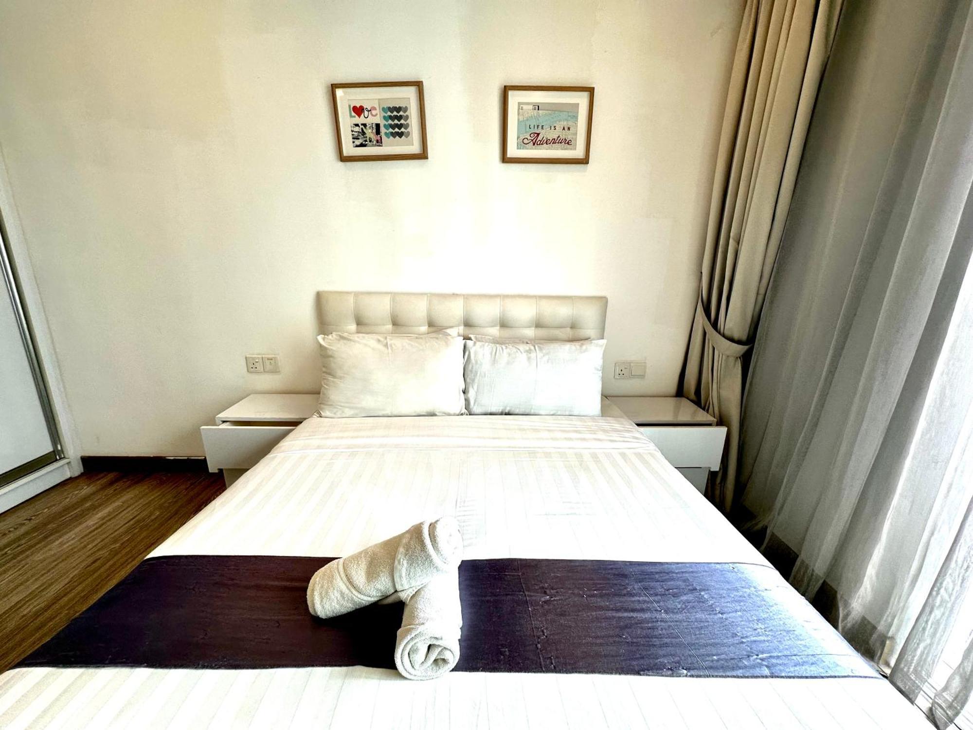 Roomy @one Bukit Ceylon Apartment *