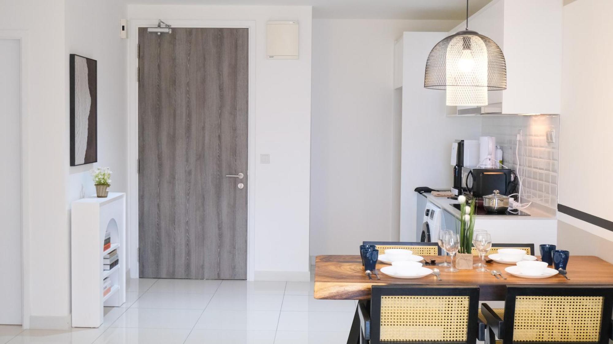 Continew Cozy By Guestonic Bed & Breakfast