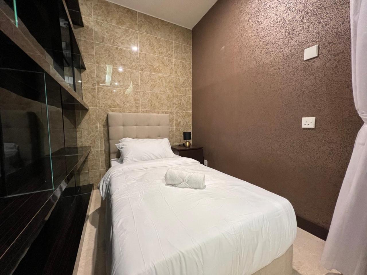 Dorsett By Apex Management *