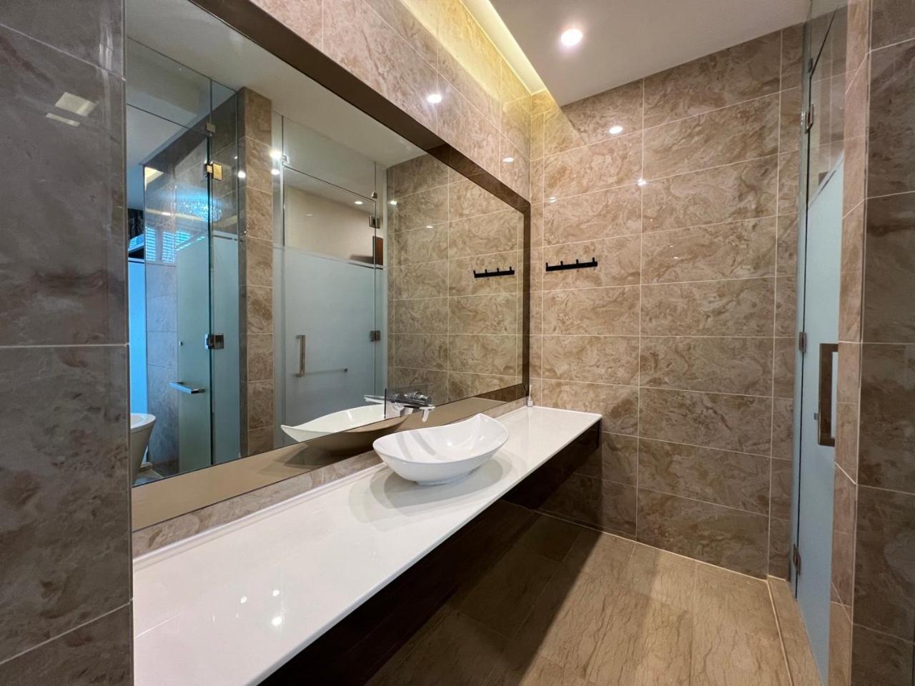 Dorsett By Apex Management